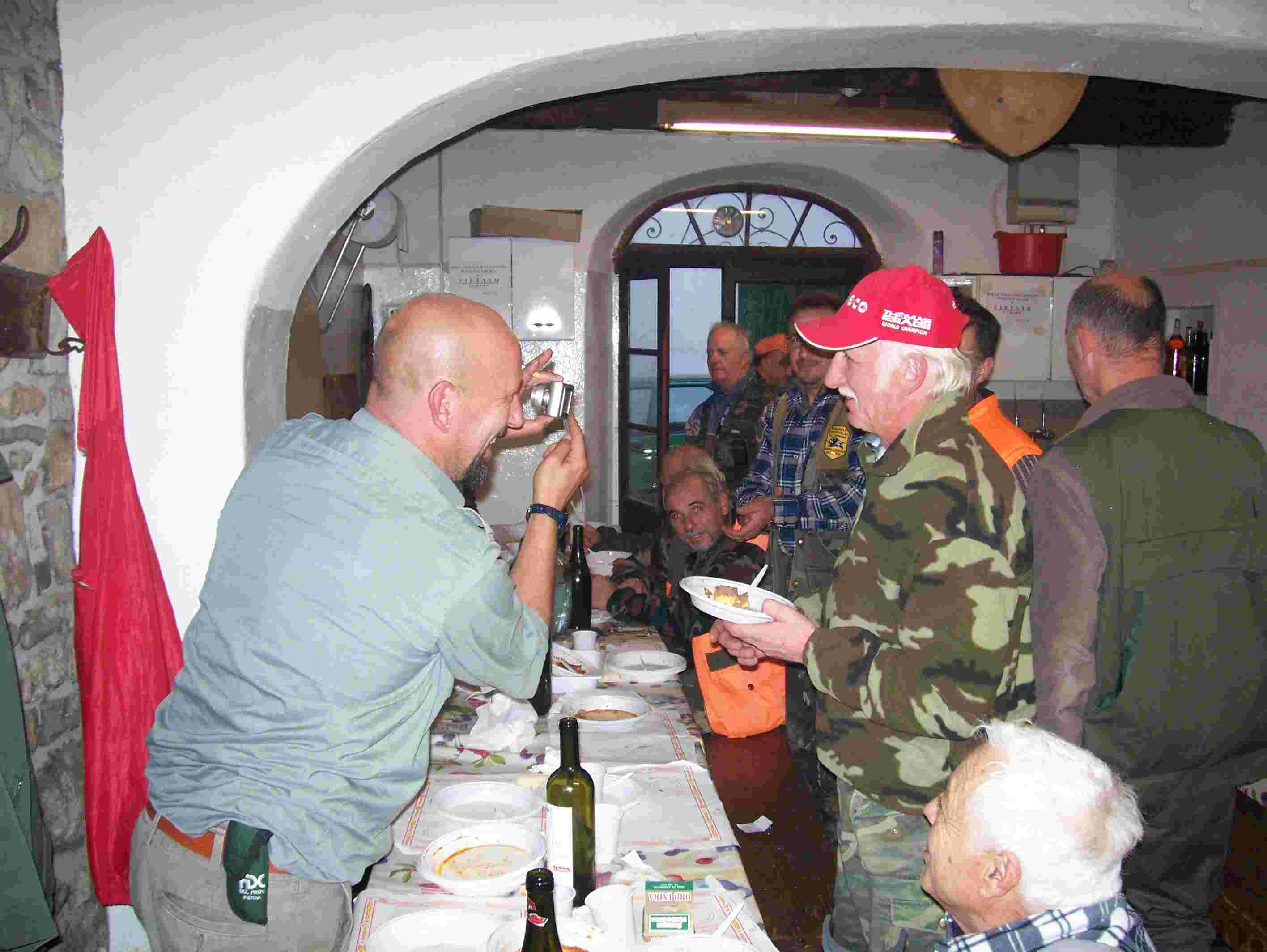  Image name: 111 Caccia.JPG 
 width: 2832 pixel 
 height: 2128 pixel 
 Size: 153612 bytes 
 Click to enlarge 